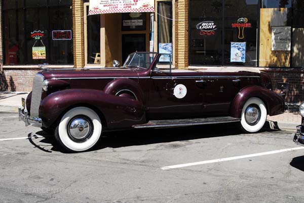 Cadillac Series 85 Convtable Sedan 1937